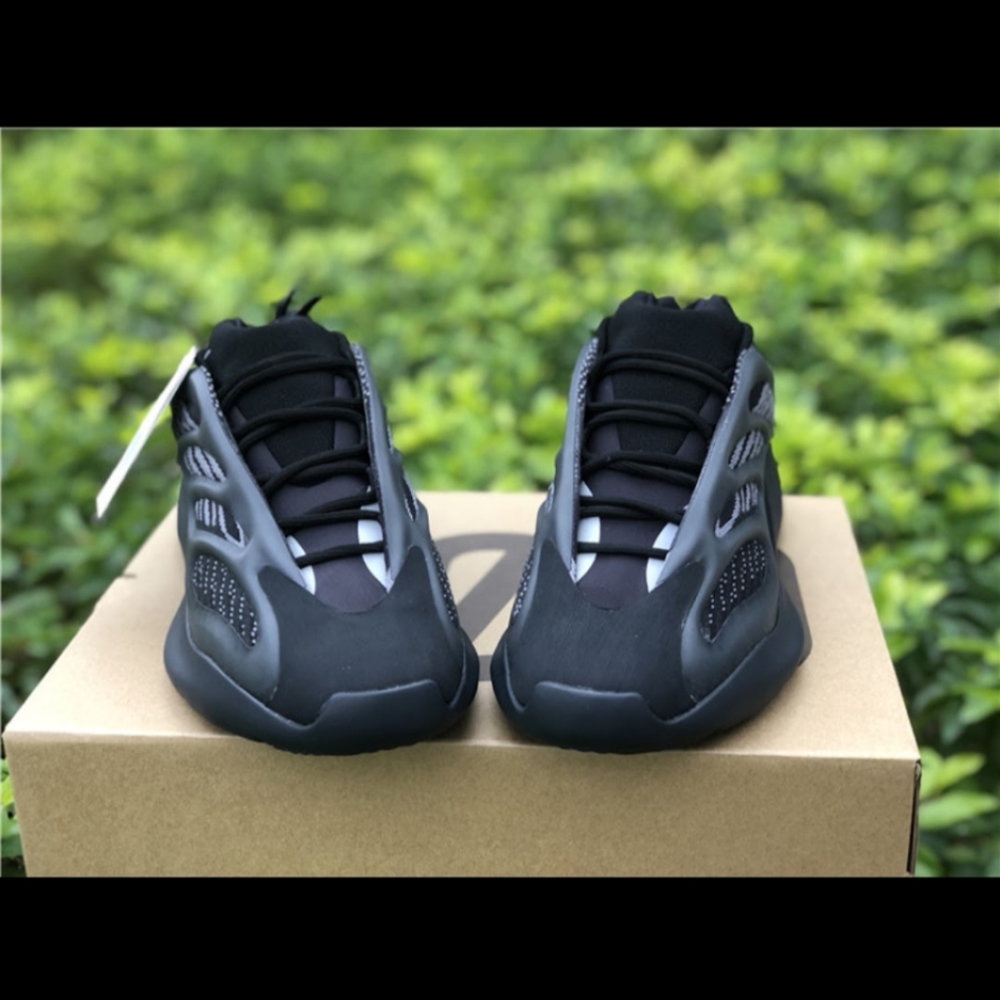 Yezzy's